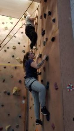 Foto-AOK-Workshop-Bewegung-fuer-Auszubildende-169x300