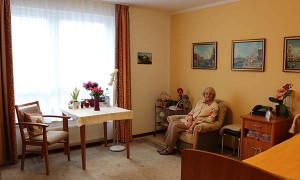 Seniorenheim-Potsdam-Pflegewohnstift-Waldstadt-Bewohnerzimmer-300x180 Seniorenheim-Potsdam-Pflegewohnstift-Waldstadt-Bewohnerzimmer-300x180