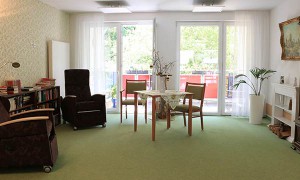 Seniorenheim-Potsdam-Pflegewohnstift-Waldstadt-Sitzecke-300x180 Seniorenheim-Potsdam-Pflegewohnstift-Waldstadt-Sitzecke-300x180